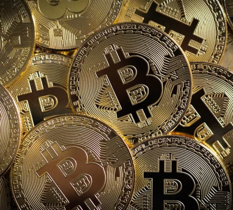Crypto monnaie : la folle évolution du Bitcoin depuis 10 ans