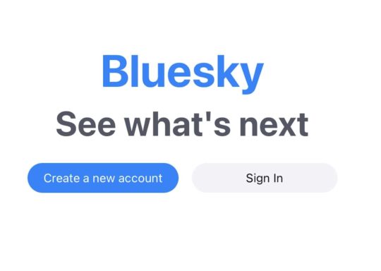 C&rsquo;est quoi Bluesky, le réseau social alternatif à Twitter ?